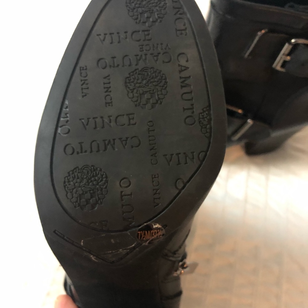 Shoes - Picture 3 of 3